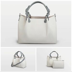 Keep Pursuing Elle Shoulder Bag Purse White & Gray